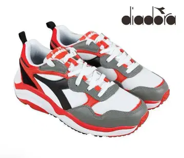 1회 착용 DIADORA 스니커즈 22.5cm 디아도라 whizz run