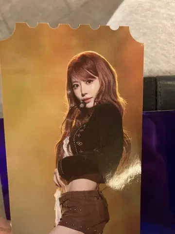 르세라핌 르세라 카페 사쿠라 티켓 카드 예약 특전 캔 배지