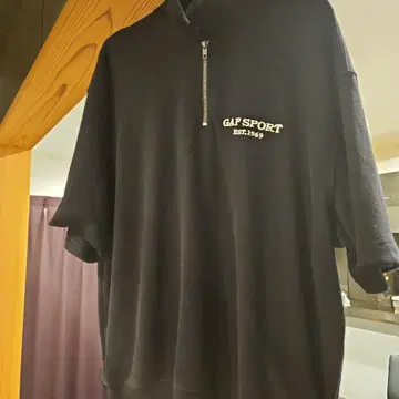 GAP SPORT 블랙 하프 지퍼 T셔츠 반팔