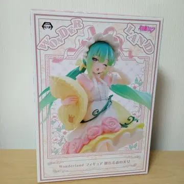 Wonderland 피규어 하츠네 미쿠
