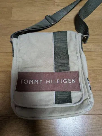 TOMMY HILFIGER 숄더백 베이지