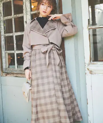 노엘라 더블 칼라 트렌치코트