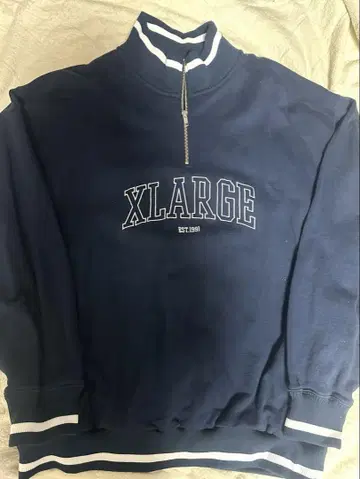 네이비 XLARGE 트레이닝복