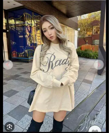 Rady 로고 라메 긴팔 T셔츠 베이지