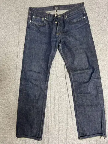 새상품급 아페쎄 PETIT STANDARD 셀비지 데님 팬츠