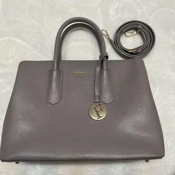 그레이 합성 피혁 핸드백 훌라 FURLA