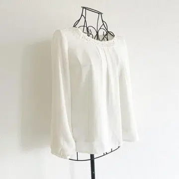 톨 디어 블라우스 M 화이트 레이스 비즈 쉬폰 시어 페미닌 청순