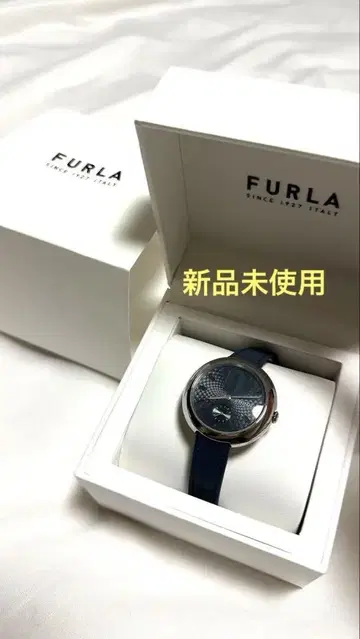 FURLA 네이비 시계