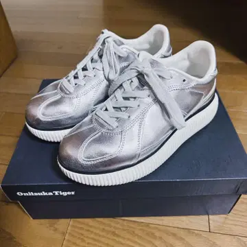 오니츠카타이거 데레시티 스니커즈 신발 실버 24.0