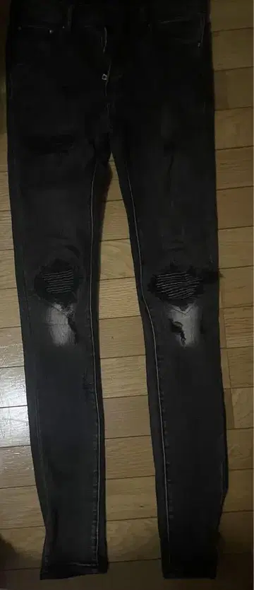 mnml 블랙 스키니 데님 데미지 가공