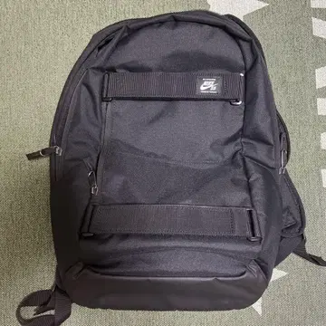 나이키 블랙 SB 코트하우스