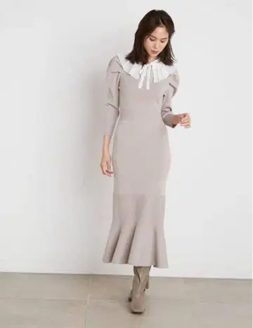 snidel 플리츠 칼라 니트 원피스