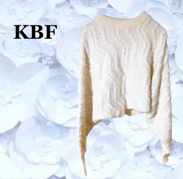 [KBF] 니트 스웨터 [S] 화이트 화이트 숏 기장 인형맨