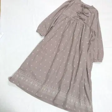 사만사 모스모스 모티브 꽃무늬 원피스 루즈핏 리본 포함 롱