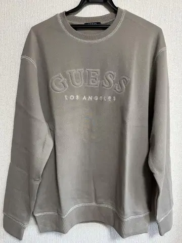 GUESS 크루넥 베이지 트레이닝복