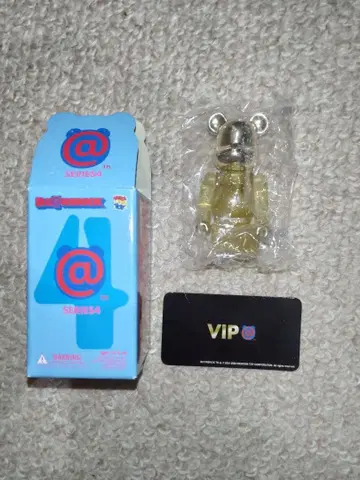 베어브릭 시리즈 4 VIP 시크릿
