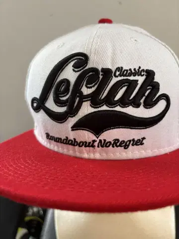 Leflah 클래식 캡 화이트/레드