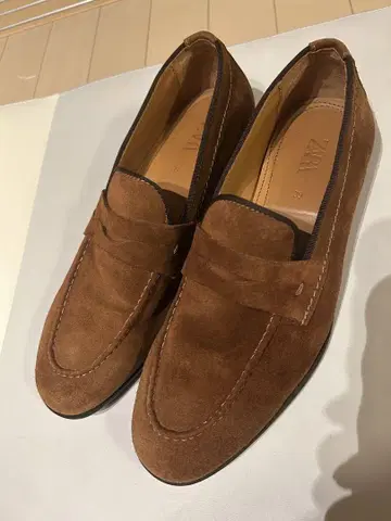 ZARA 스웨이드 로퍼 39