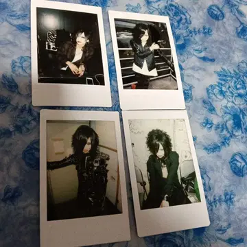 MEJIBRAY 철자 폴라로이드