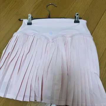 룰루레몬 플리츠 스커트 사이즈 4