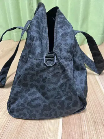 NIKE 레오파드 무늬 보스턴 백