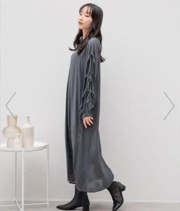 로리즈팜 소매 슬릿 리본 원피스