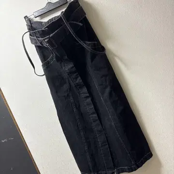 새상품급 디스코트 데님 롱 스커트 벨트 포함 어깨끈 포함 블랙