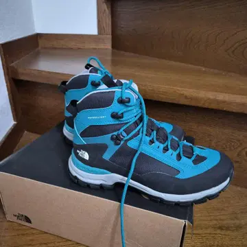 THE NORTH FACE FUTURELIGHT 등산화