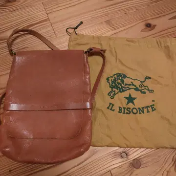 IL BISONTE 브라운 가죽 숄더백