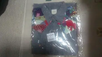 [ 미개봉 ] 칼 헬무트 셔츠 M 사이즈 새상품 가부키 국보