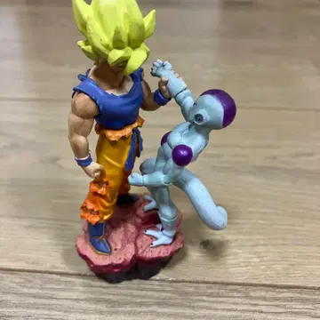 드래곤볼 손오공 프리저 피규어