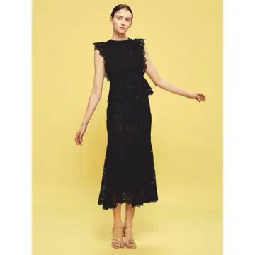 새상품급 25SS CELFORD 셀포드 레이스 머메이드 스커트 36