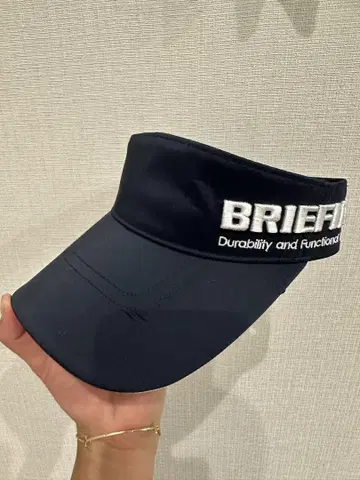 [ 새상품 ] BRIEFING 네이비 바이저