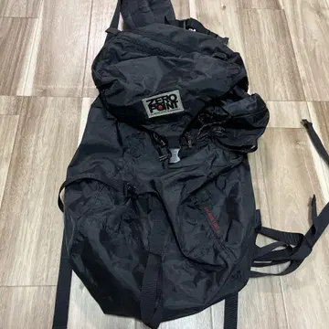 ZERO POINT 블랙 백팩