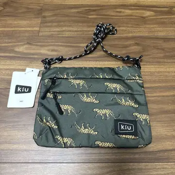 KiU 워터프루프 사코슈 택 포함 새상품