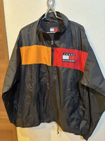 새상품급 TOMMY HILFIGER 나일론 자켓