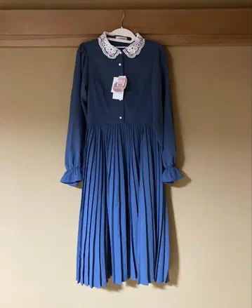 아오키 미사코 시마무라 콜라보 블루 플리츠 원피스 레이스 옷깃