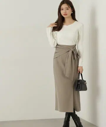 [ 새상품급 ] 프로포션 바디 드레싱*랩 스타일 리본 타이트 스커트