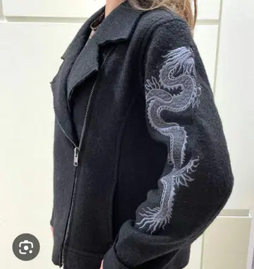극미품 24AW 비비안 탐 압축 니트 라이더 자켓 38