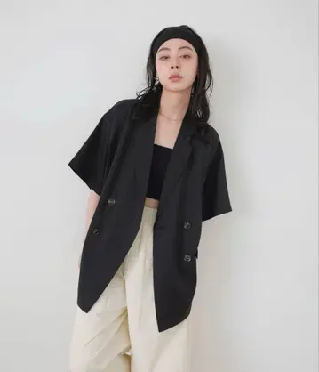 LIAN 하프 슬리브 테일러 자켓
