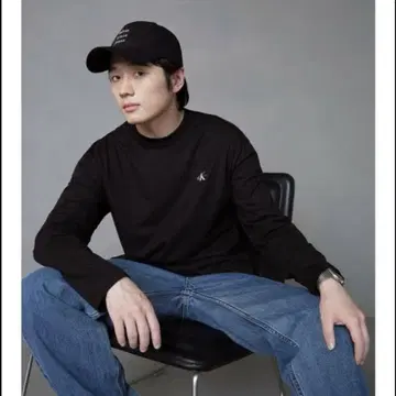 캘빈클라인 Calvin Klein Jeans 롱 슬리브 티셔츠