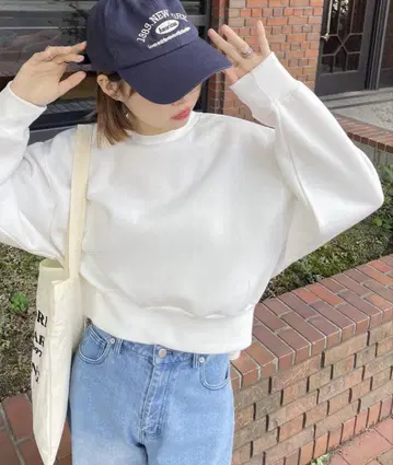 Chillfar* 컬러 크롭 맨투맨 트레이닝복