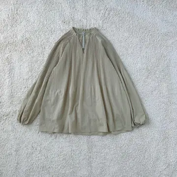 미라 오웬 노카라 셔츠 루즈핏 플리츠 키넥 풀오버