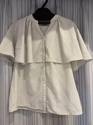 케이프풍 블라우스 [ PROPORTION BODY DRESSING ]