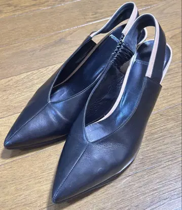 PIERRE HARDY 블랙 가죽 하이힐 38