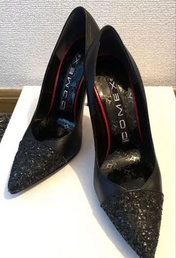 새상품급 COMEX 블랙 글리터 하이힐