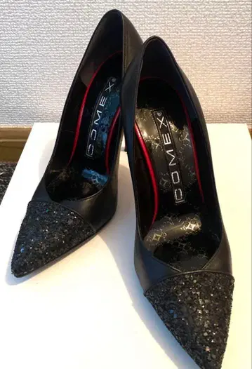 새상품급 COMEX 블랙 글리터 하이힐