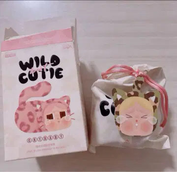 Crybaby wild but cutie popmart 크라이베이비