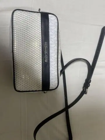 MICHAEL KORS 메쉬 숄더백