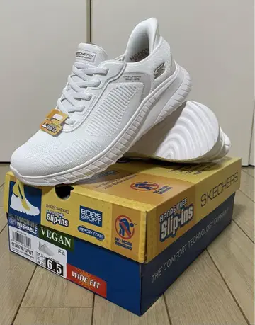 스케쳐스 슬립인 핸즈프리 화이트 23.5cm 와이드